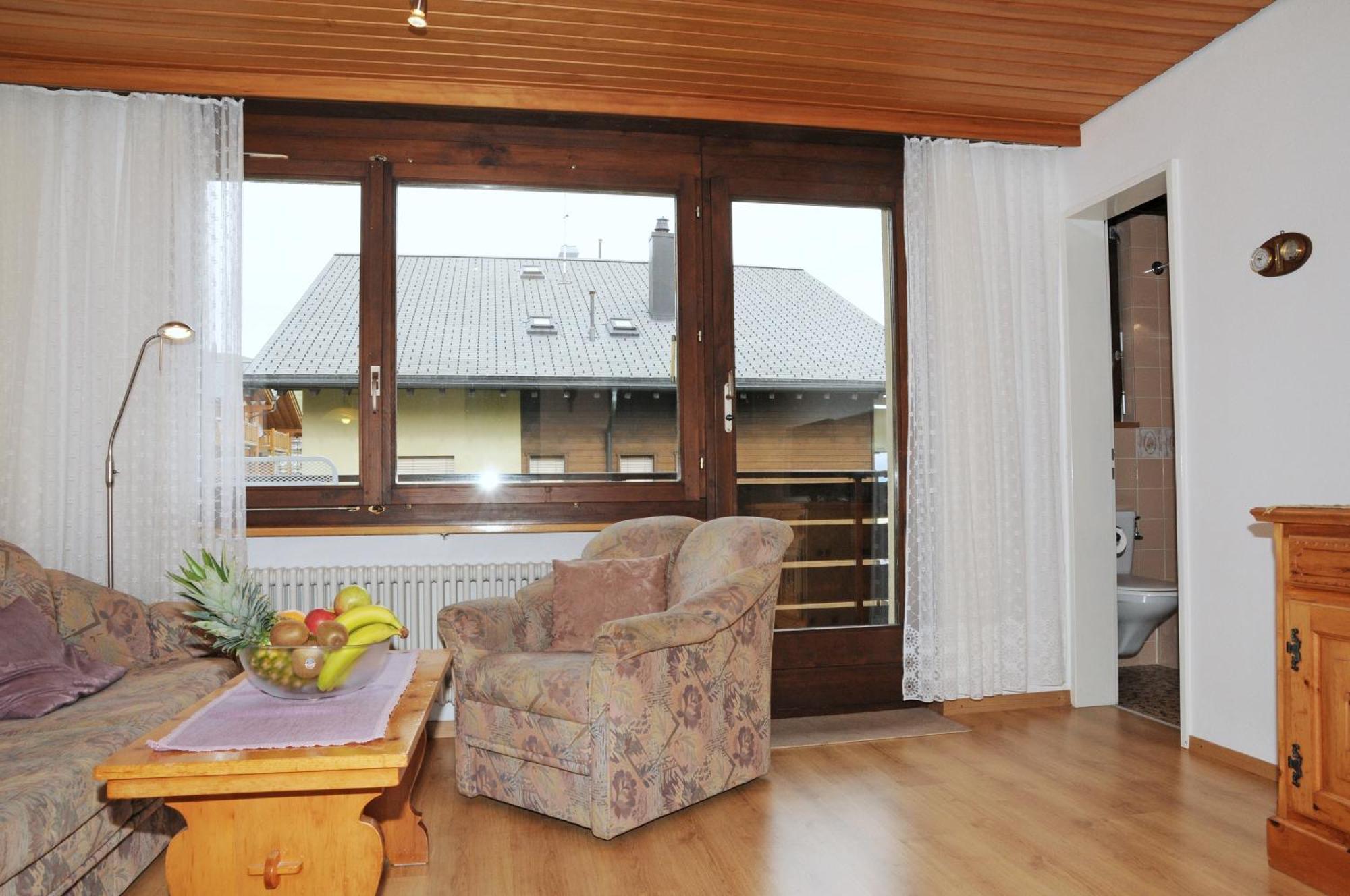 Alpenhaus Bettmeralp Rom bilde